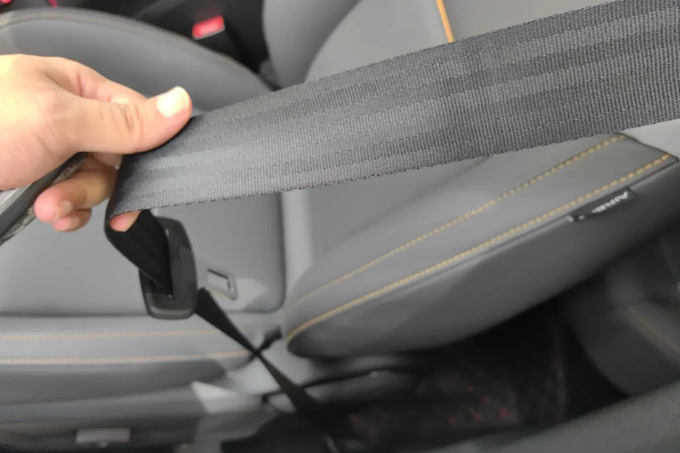 2023 ChangAn Oshan X5 Plus 1.5T 188HP L4 7DCT,autocango,china used car exporter,china ev exporter,chinese used car exporter,chinese used ev exporter