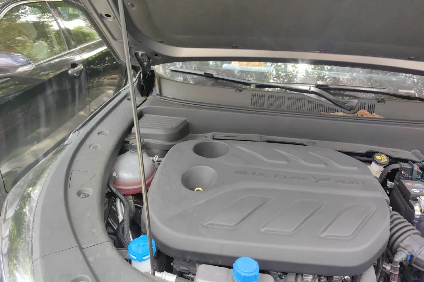 2023 ChangAn Oshan X5 Plus 1.5T 188HP L4 7DCT,autocango,china used car exporter,china ev exporter,chinese used car exporter,chinese used ev exporter