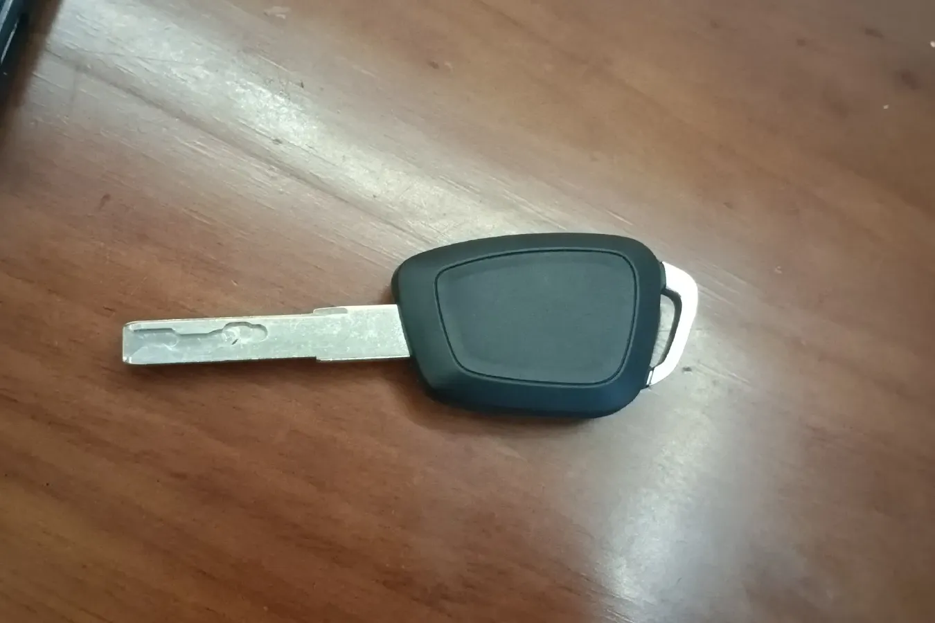 2013 Brilliance Auto H330 1.5L 105HP L4 4AT,autocango,china used car exporter,china ev exporter,chinese used car exporter,chinese used ev exporter