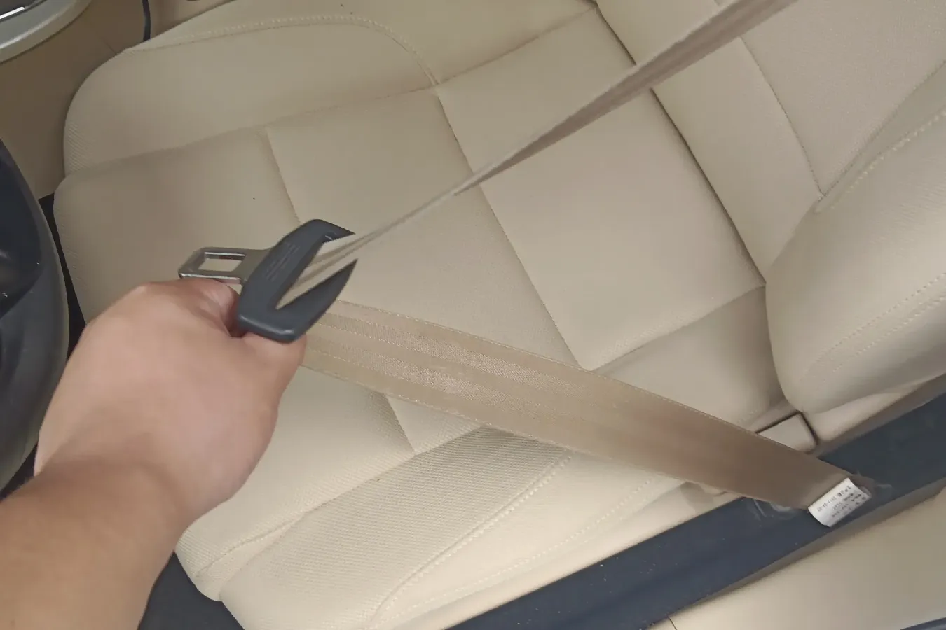 2013 Brilliance Auto H330 1.5L 105HP L4 4AT,autocango,china used car exporter,china ev exporter,chinese used car exporter,chinese used ev exporter