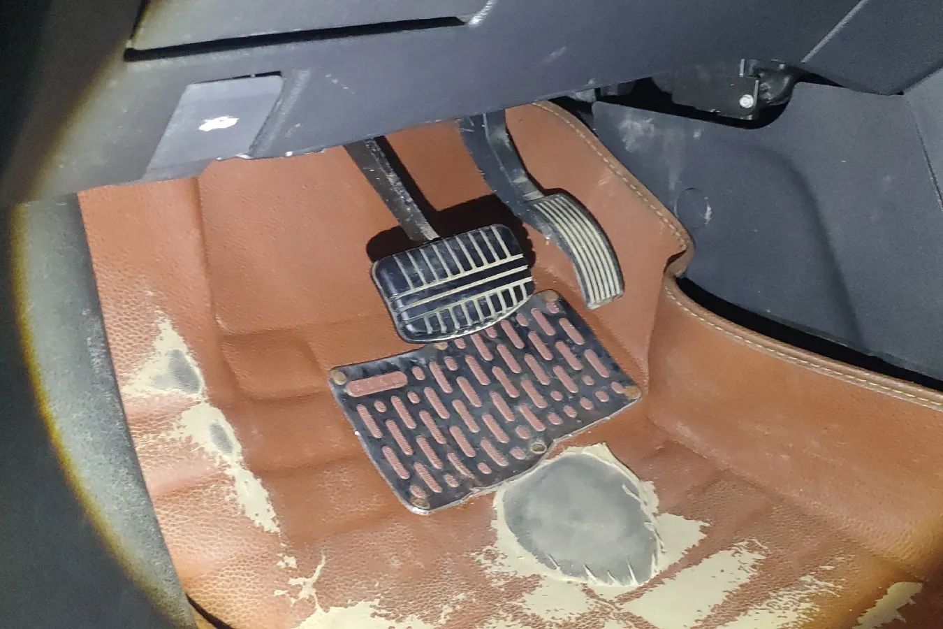 2015 BeiJing Auto Senova X65 2.0T 177HP L4 6AT,autocango,china used car exporter,china ev exporter,chinese used car exporter,chinese used ev exporter