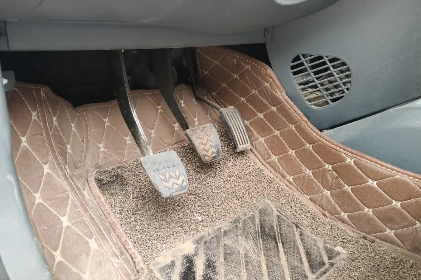 2012 JAC YueYue 1.0L 68HP L4 5MT,autocango,china used car exporter,china ev exporter,chinese used car exporter,chinese used ev exporter