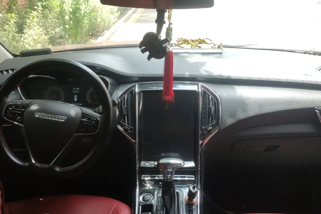 2017 Leopaard CS9 1.5L 113HP L4 CVT,autocango,china used car exporter,china ev exporter,chinese used car exporter,chinese used ev exporter