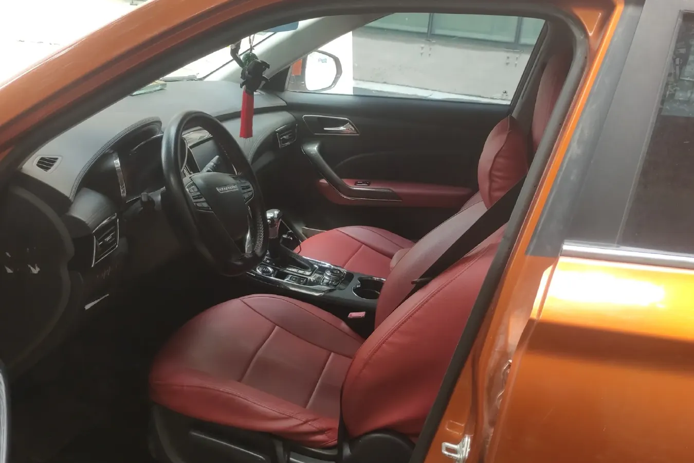 2017 Leopaard CS9 1.5L 113HP L4 CVT,autocango,china used car exporter,china ev exporter,chinese used car exporter,chinese used ev exporter