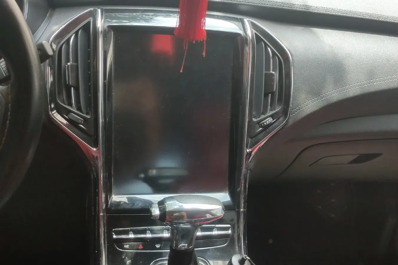 2017 Leopaard CS9 1.5L 113HP L4 CVT,autocango,china used car exporter,china ev exporter,chinese used car exporter,chinese used ev exporter