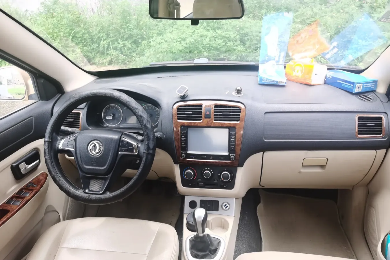 2013 DongFeng Fengon Fengon 1.5L 116HP L4 5MT,autocango,china used car exporter,china ev exporter,chinese used car exporter,chinese used ev exporter