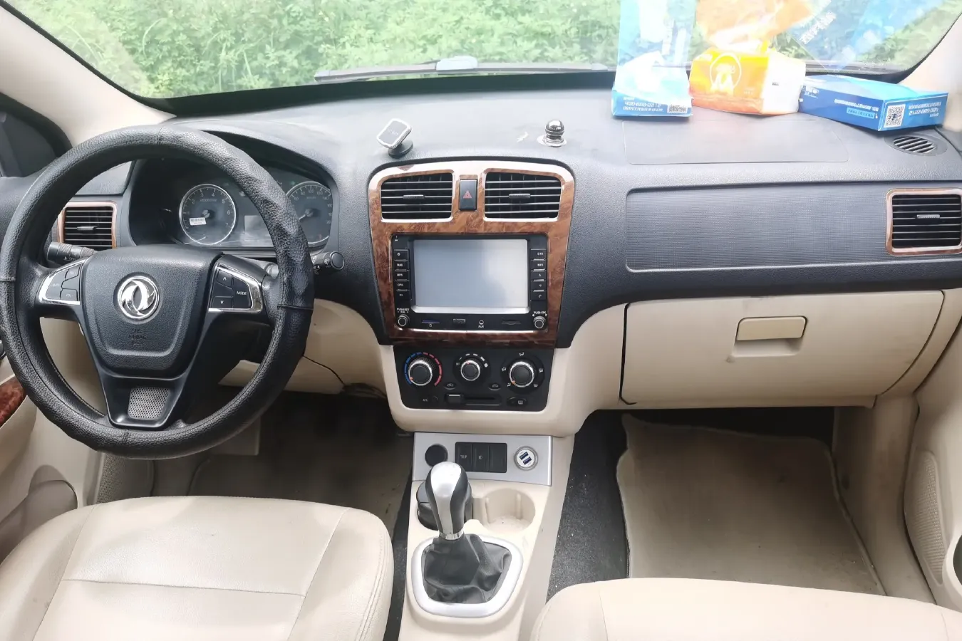 2013 DongFeng Fengon Fengon 1.5L 116HP L4 5MT,autocango,china used car exporter,china ev exporter,chinese used car exporter,chinese used ev exporter