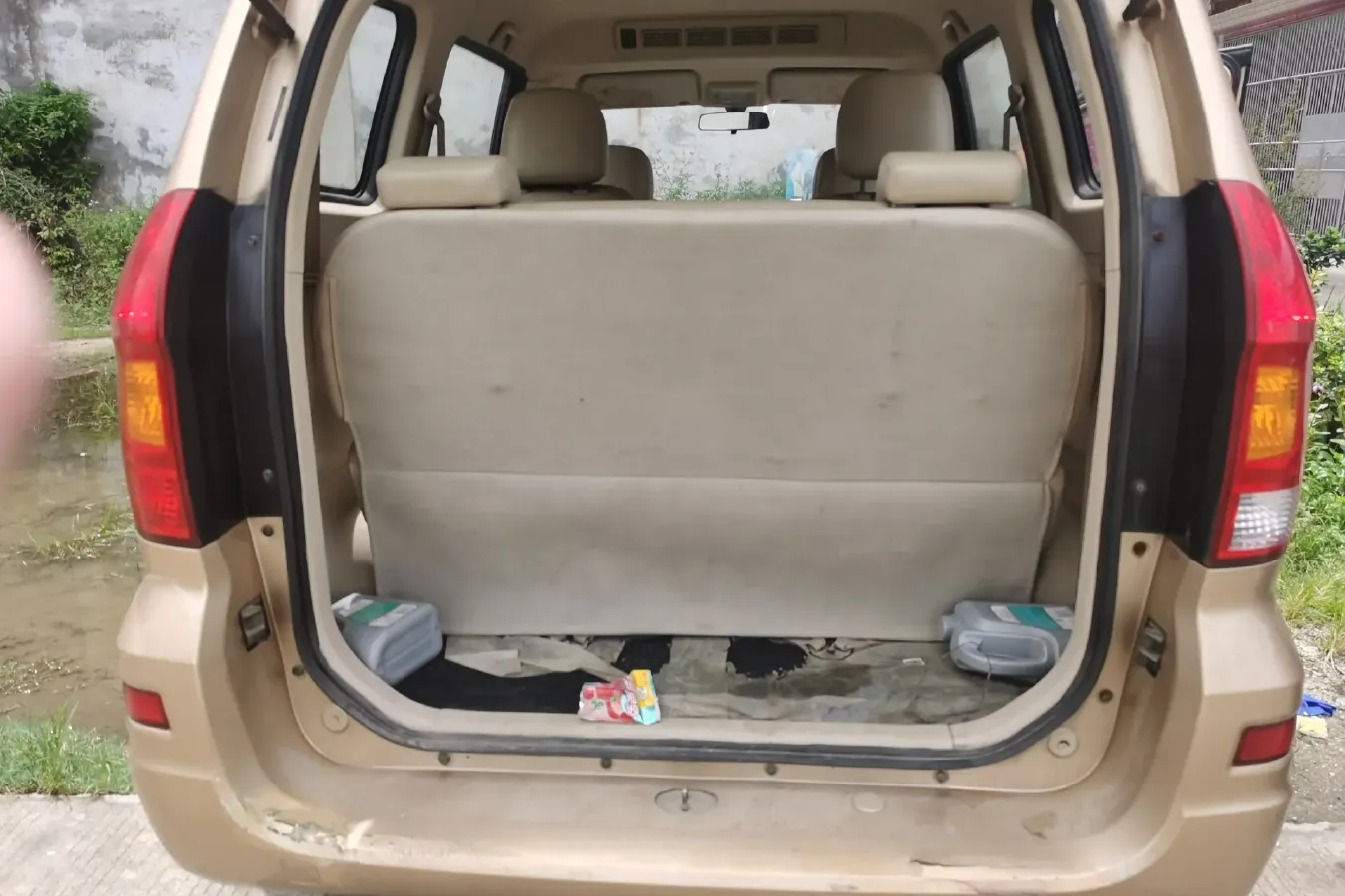 2013 DongFeng Fengon Fengon 1.5L 116HP L4 5MT,autocango,china used car exporter,china ev exporter,chinese used car exporter,chinese used ev exporter