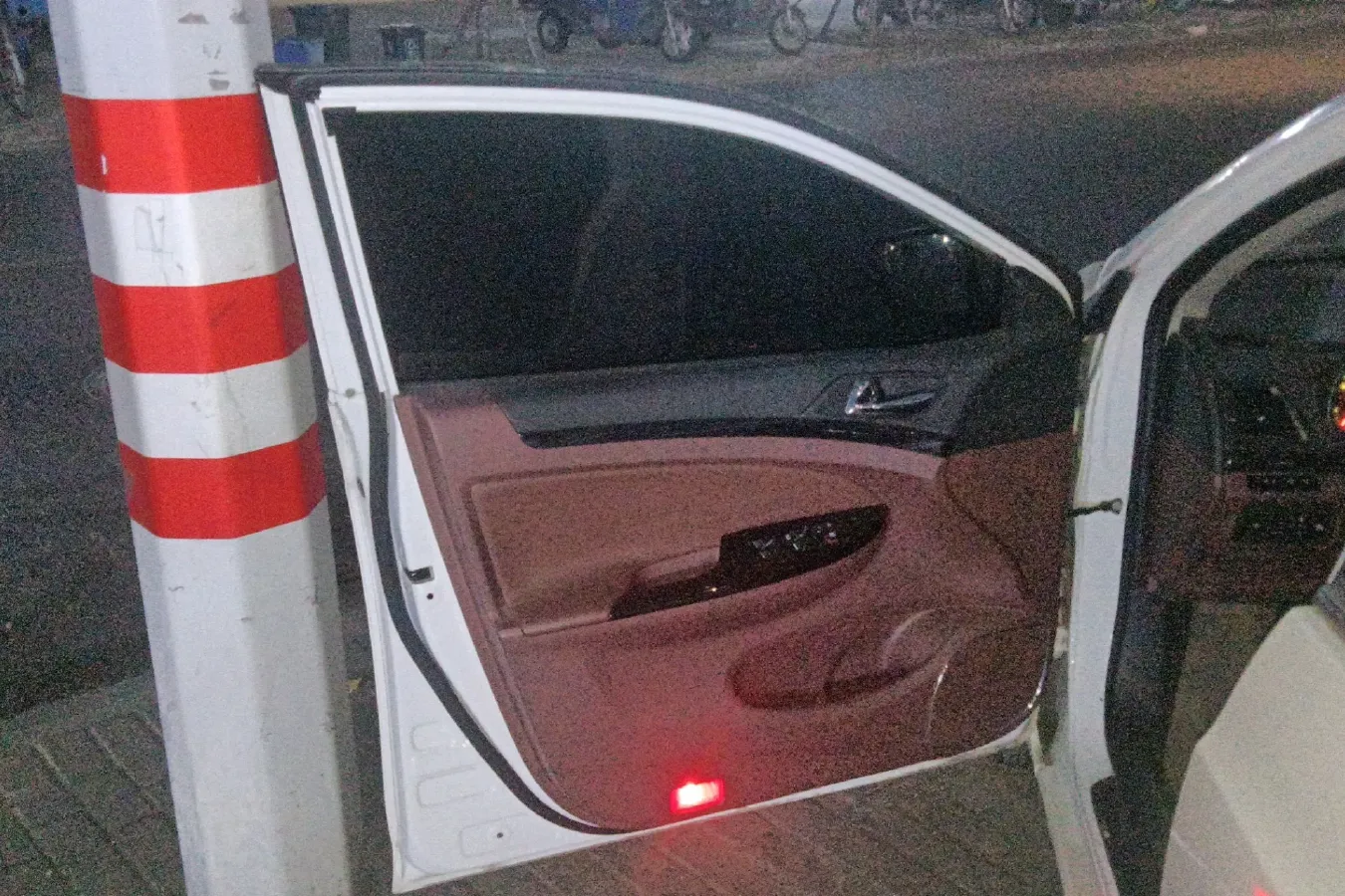 2015 BYD SuRui 1.5L 109HP L4 5MT,autocango,china used car exporter,china ev exporter,chinese used car exporter,chinese used ev exporter