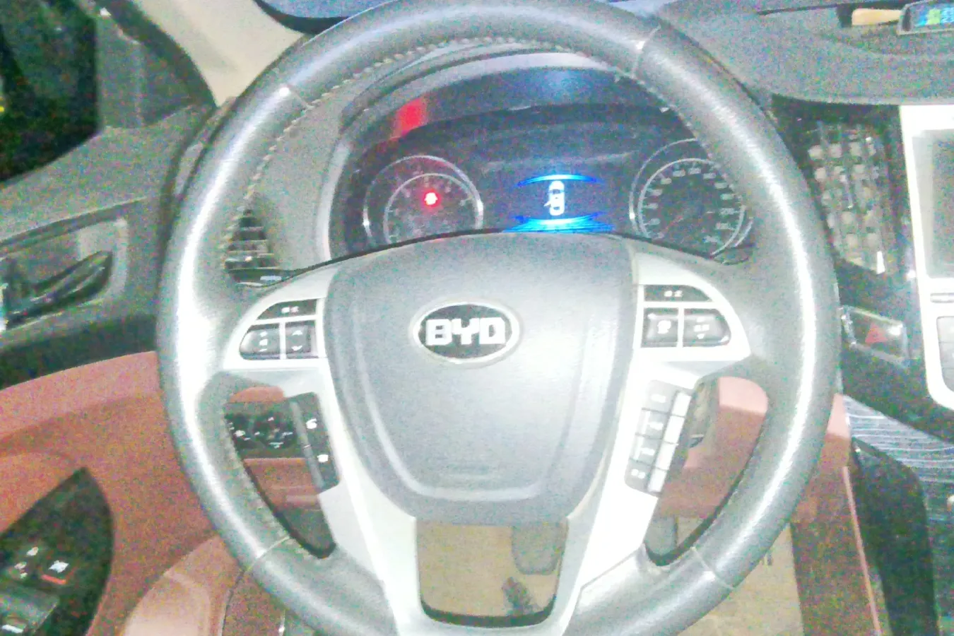 2015 BYD SuRui 1.5L 109HP L4 5MT,autocango,china used car exporter,china ev exporter,chinese used car exporter,chinese used ev exporter