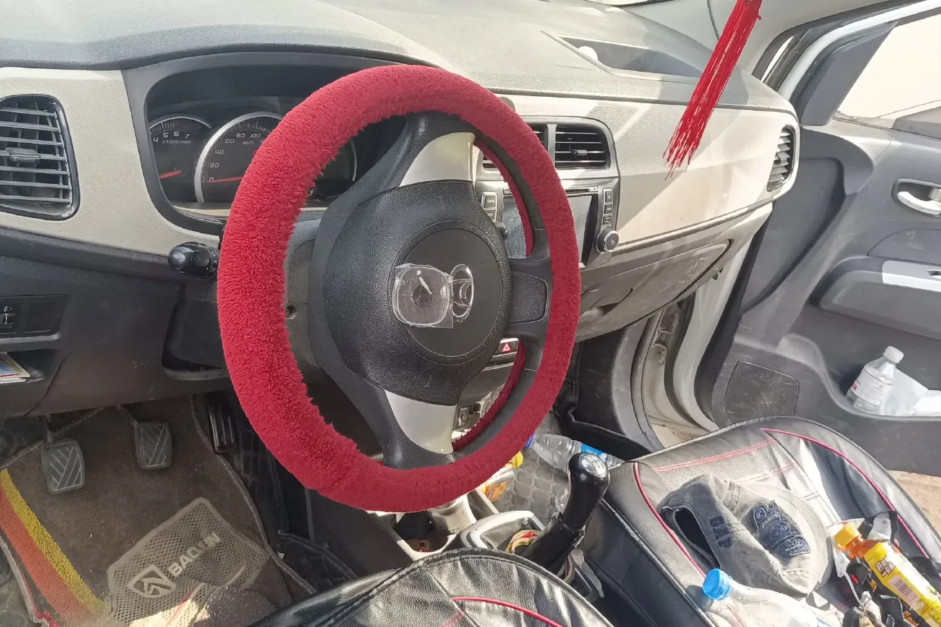 2015 ChangAn Oshan Eulove 1.2L 90HP L4 5MT,autocango,china used car exporter,china ev exporter,chinese used car exporter,chinese used ev exporter