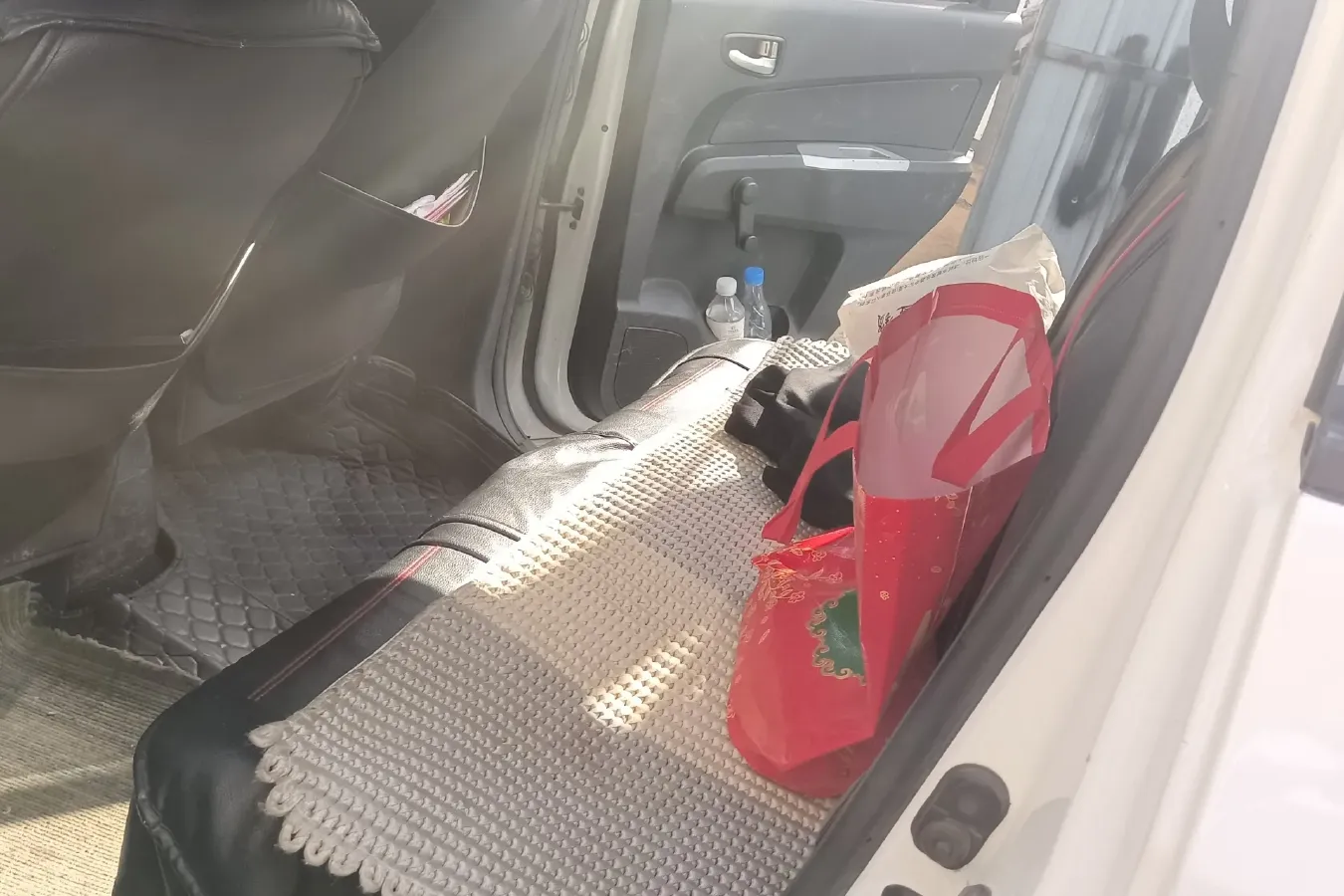 2015 ChangAn Oshan Eulove 1.2L 90HP L4 5MT,autocango,china used car exporter,china ev exporter,chinese used car exporter,chinese used ev exporter