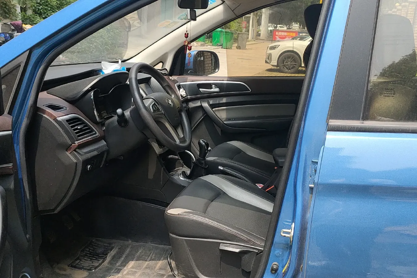 2015 BAIC Hyosow H3 1.5L 113HP L4 5MT,autocango,china used car exporter,china ev exporter,chinese used car exporter,chinese used ev exporter