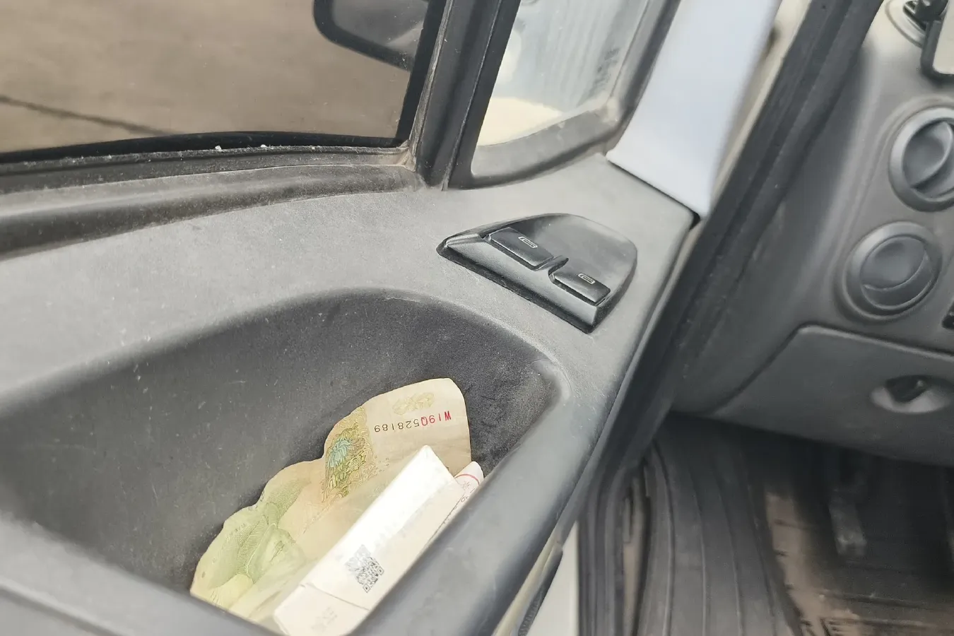 2012 Iveco BaoDi 2.5T 122HP L4 5MT,autocango,china used car exporter,china ev exporter,chinese used car exporter,chinese used ev exporter