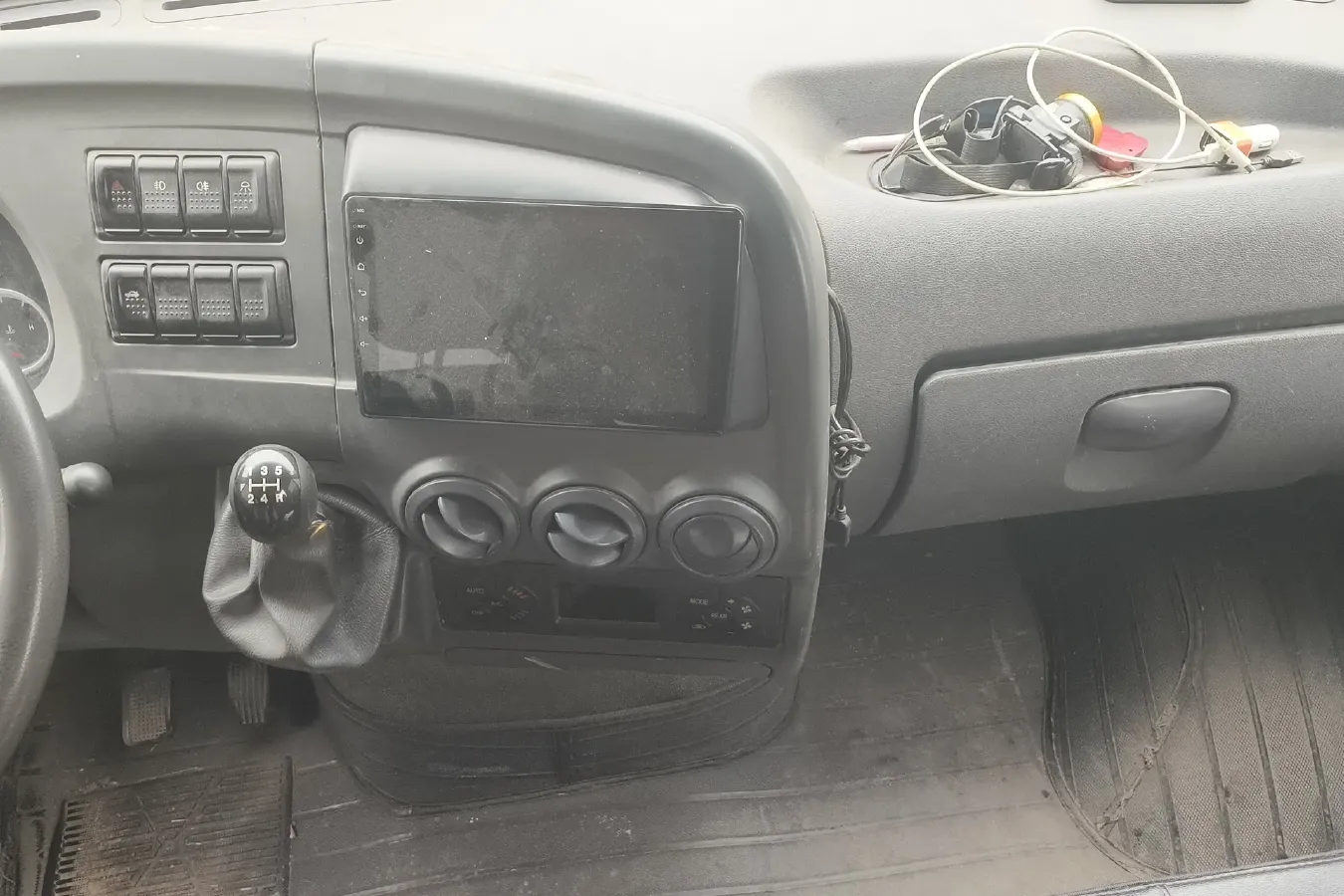 2012 Iveco BaoDi 2.5T 122HP L4 5MT,autocango,china used car exporter,china ev exporter,chinese used car exporter,chinese used ev exporter