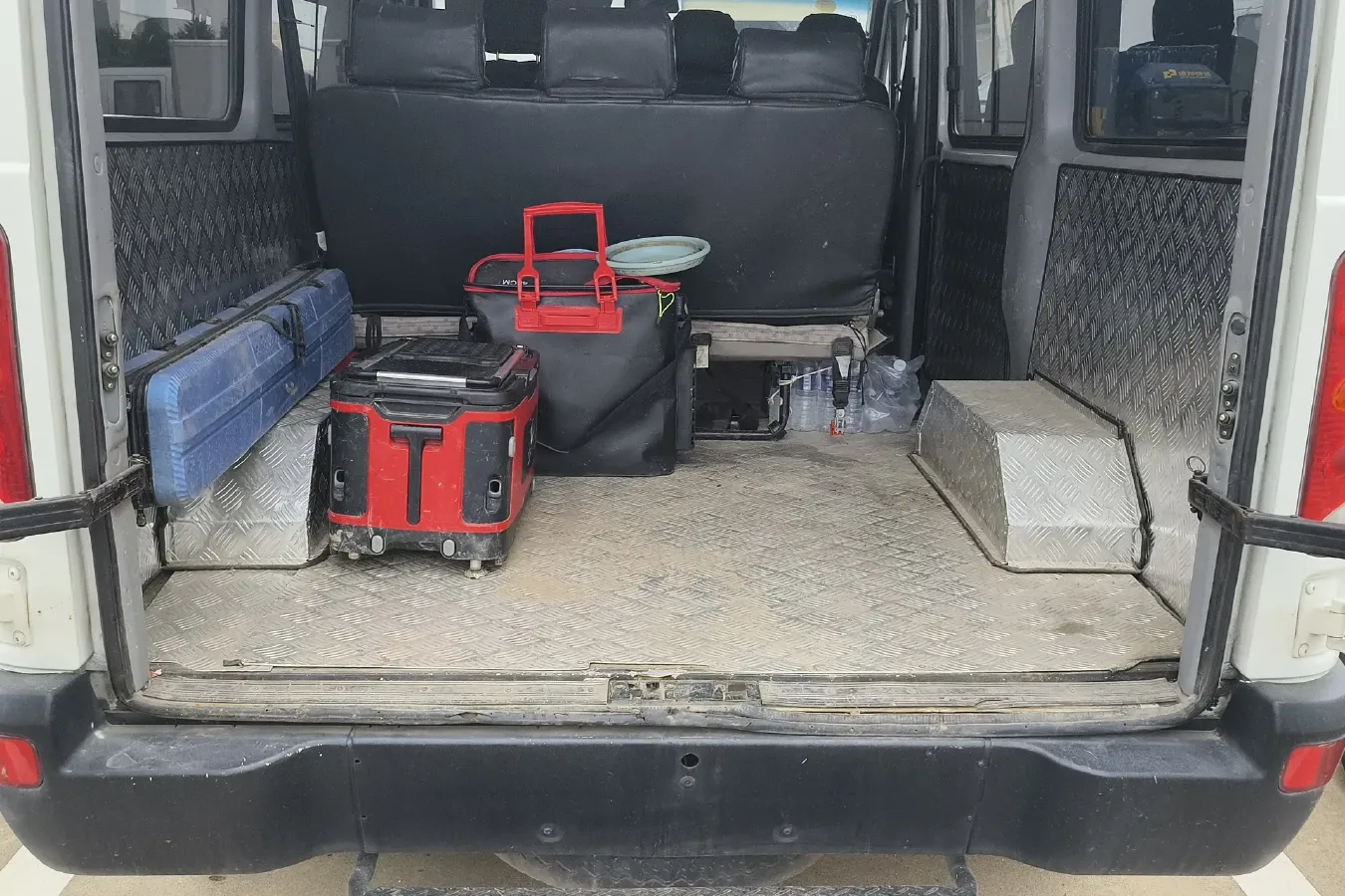 2012 Iveco BaoDi 2.5T 122HP L4 5MT,autocango,china used car exporter,china ev exporter,chinese used car exporter,chinese used ev exporter