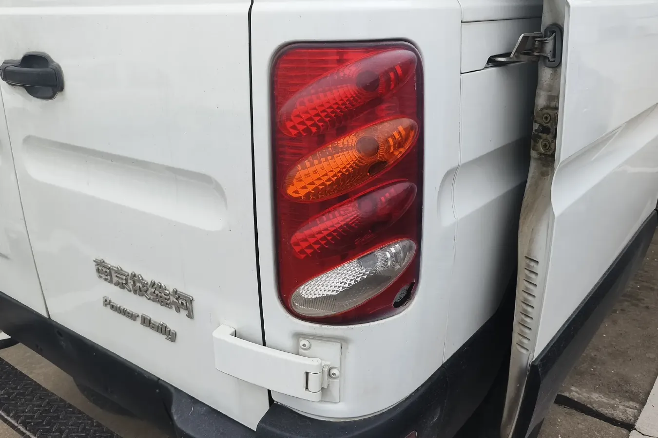 2012 Iveco BaoDi 2.5T 122HP L4 5MT,autocango,china used car exporter,china ev exporter,chinese used car exporter,chinese used ev exporter