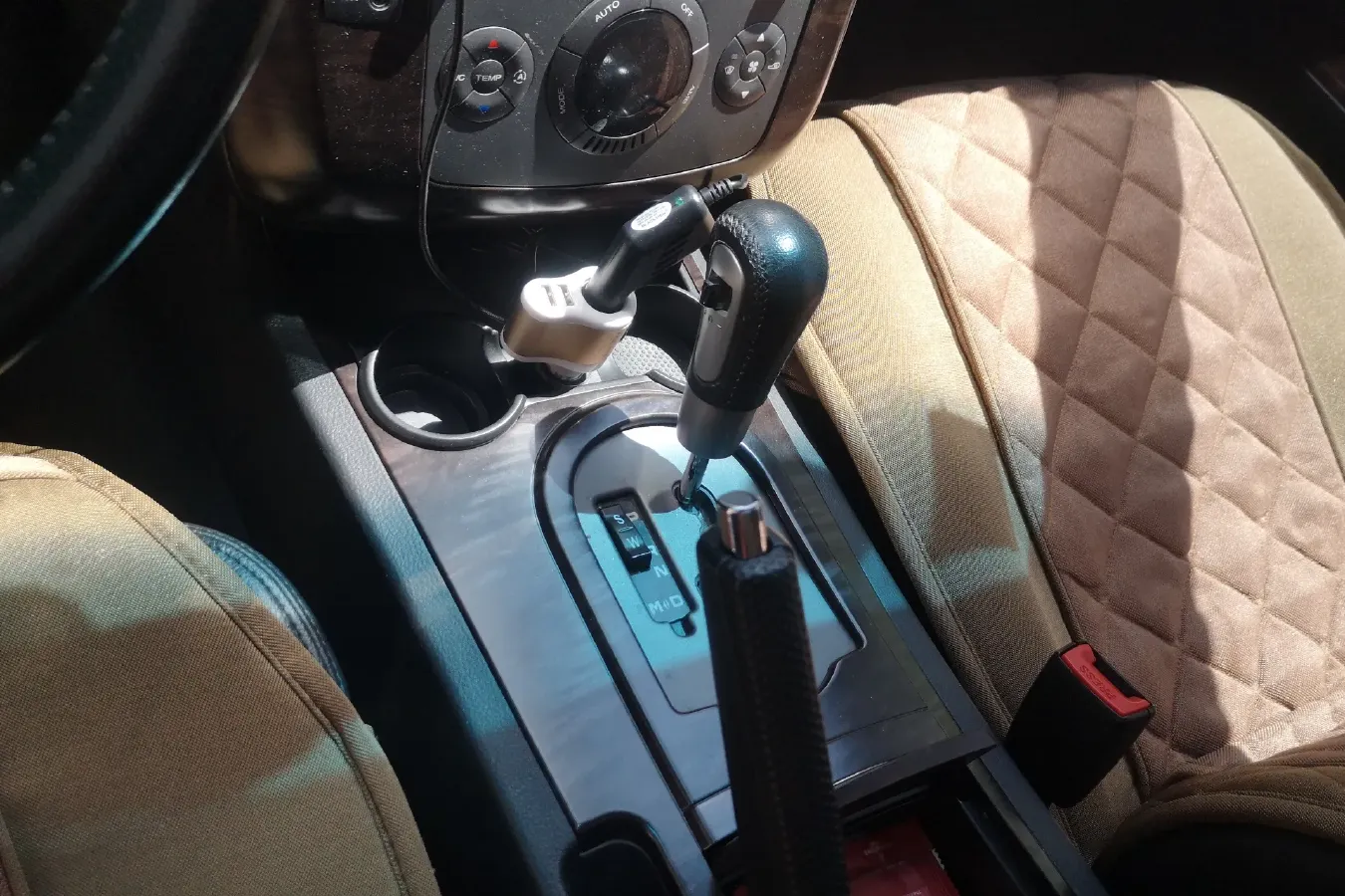 2014 Roewe W5 1.8T 160HP L4 6AT,autocango,china used car exporter,china ev exporter,chinese used car exporter,chinese used ev exporter