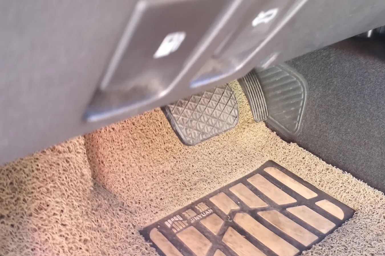 2014 Roewe W5 1.8T 160HP L4 6AT,autocango,china used car exporter,china ev exporter,chinese used car exporter,chinese used ev exporter