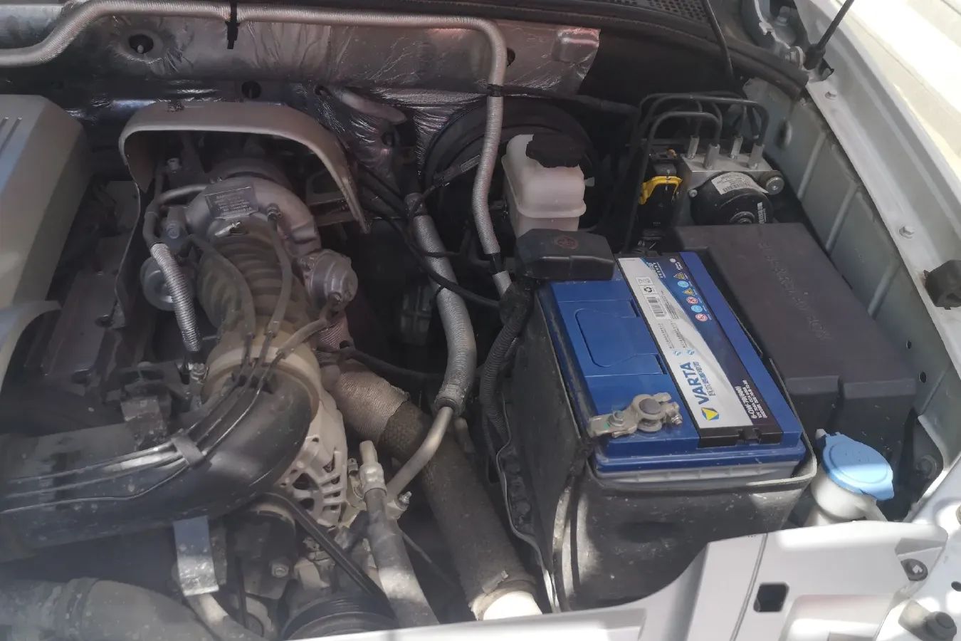 2014 Roewe W5 1.8T 160HP L4 6AT,autocango,china used car exporter,china ev exporter,chinese used car exporter,chinese used ev exporter