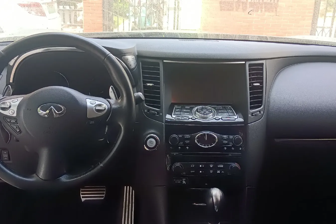 2013 Infiniti QX70 3.7L 351HP V6 7AT,autocango,china used car exporter,china ev exporter,chinese used car exporter,chinese used ev exporter