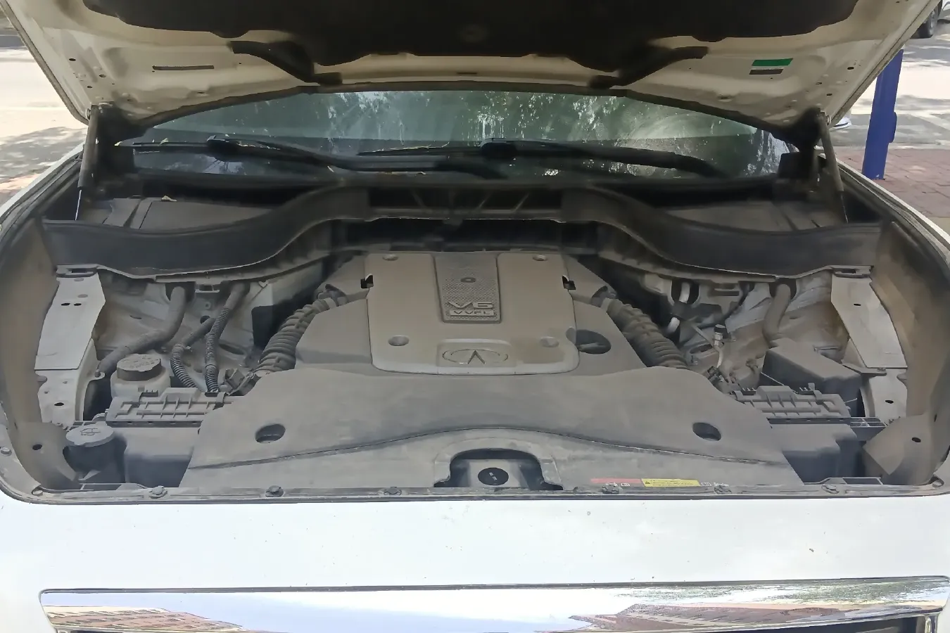 2013 Infiniti QX70 3.7L 351HP V6 7AT,autocango,china used car exporter,china ev exporter,chinese used car exporter,chinese used ev exporter