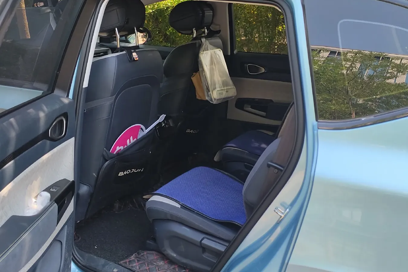 2019 BaoJun RM-5 1.5T 147HP L4 CVT,autocango,china used car exporter,china ev exporter,chinese used car exporter,chinese used ev exporter