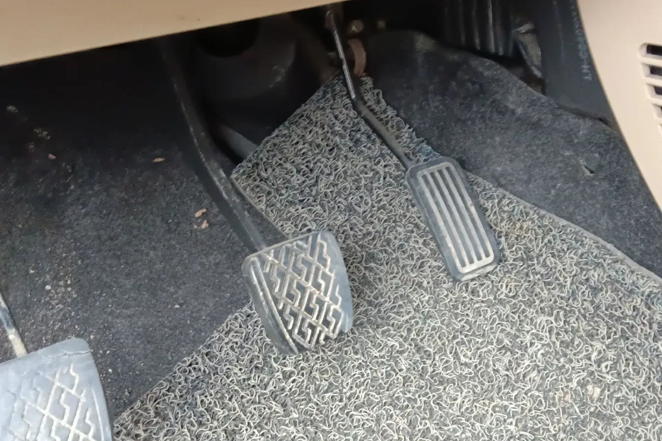 2011 Geely Panda Classic 1.0L 68HP L3 5MT,autocango,china used car exporter,china ev exporter,chinese used car exporter,chinese used ev exporter