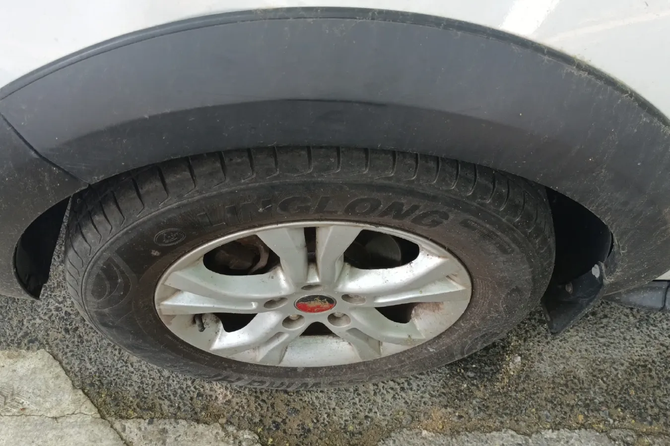 2014 DongFeng Forthing Joyear X3 1.5L 120HP L4 5MT,autocango,china used car exporter,china ev exporter,chinese used car exporter,chinese used ev exporter