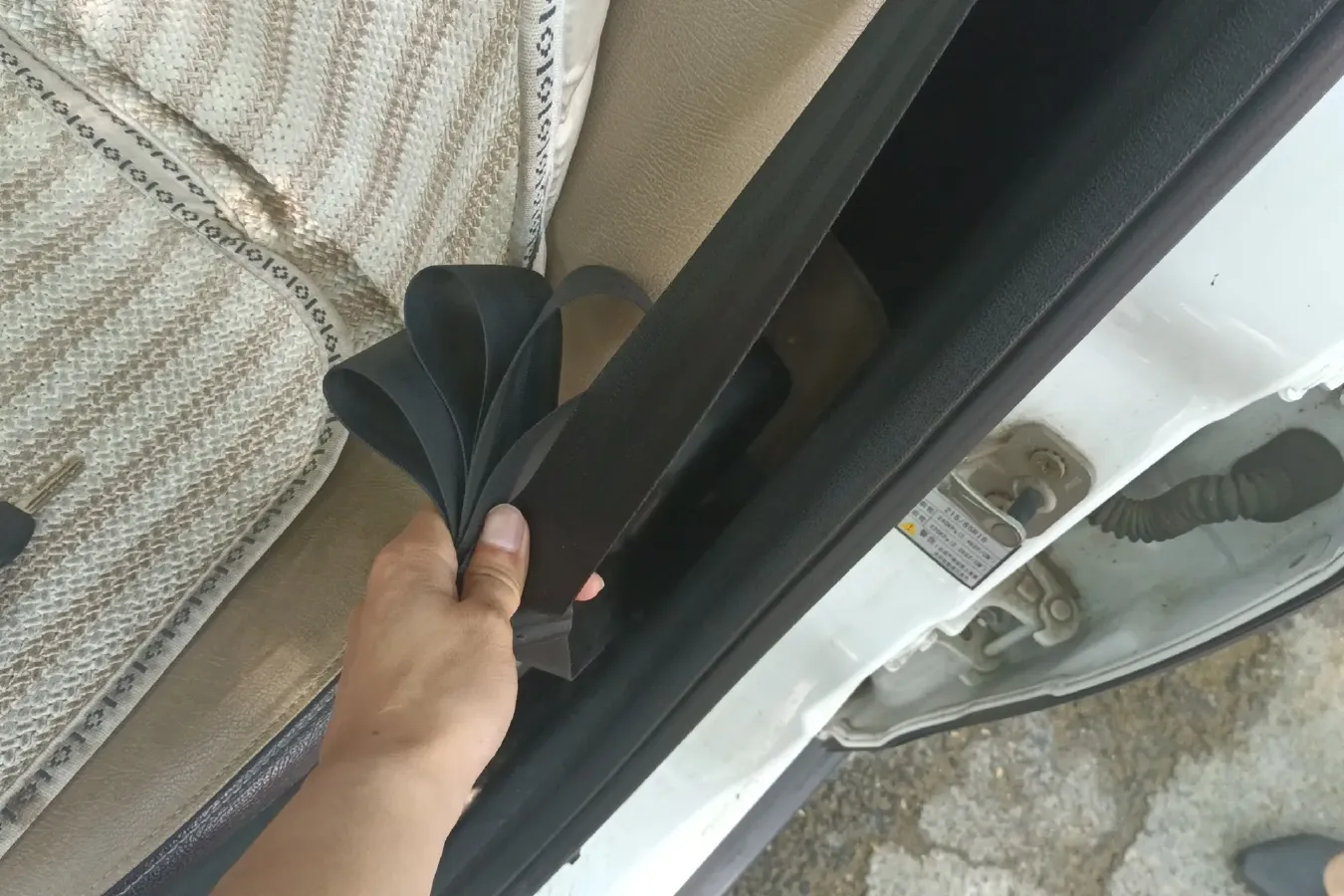 2014 DongFeng Forthing Joyear X3 1.5L 120HP L4 5MT,autocango,china used car exporter,china ev exporter,chinese used car exporter,chinese used ev exporter