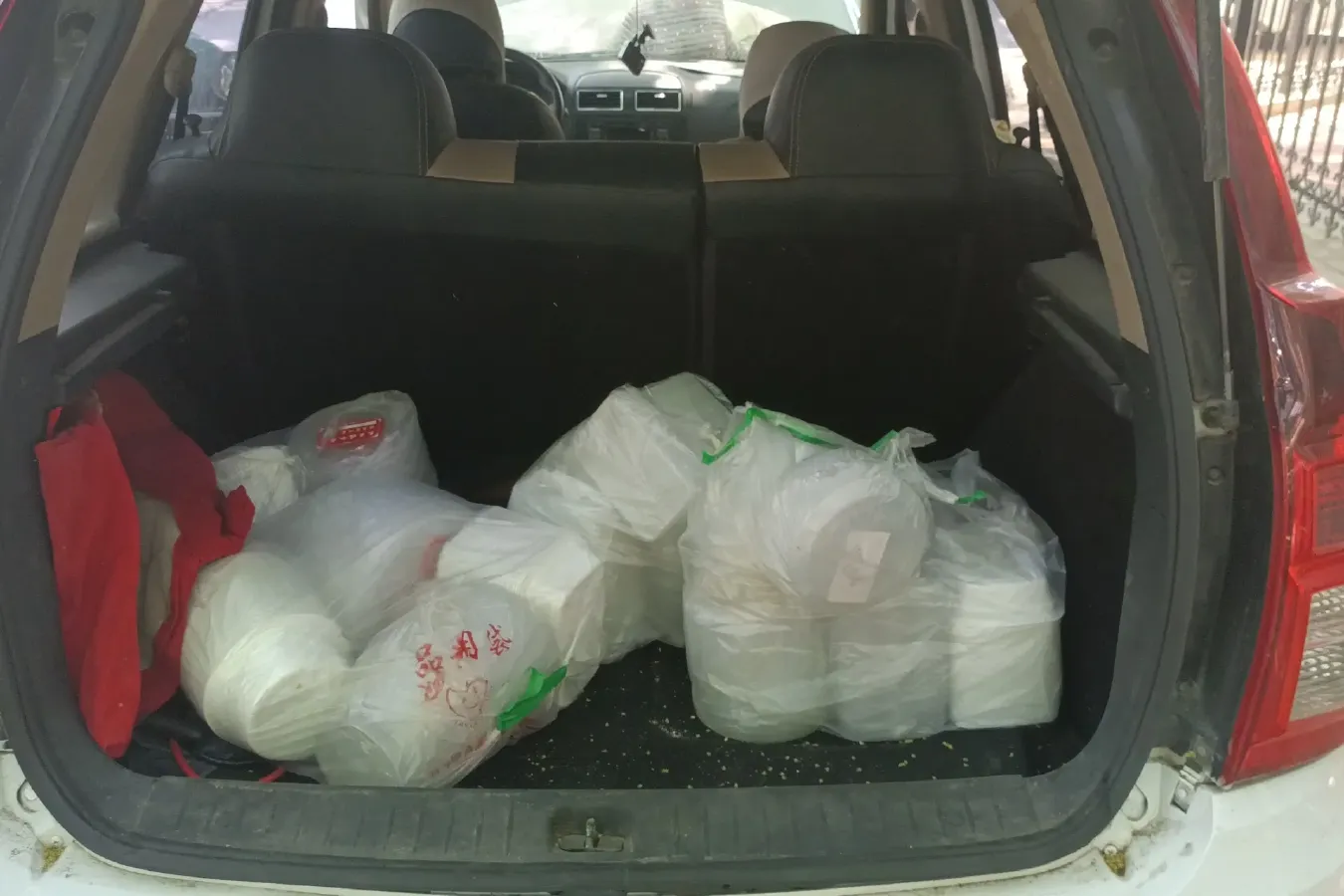 2014 DongFeng Forthing Joyear X3 1.5L 120HP L4 5MT,autocango,china used car exporter,china ev exporter,chinese used car exporter,chinese used ev exporter