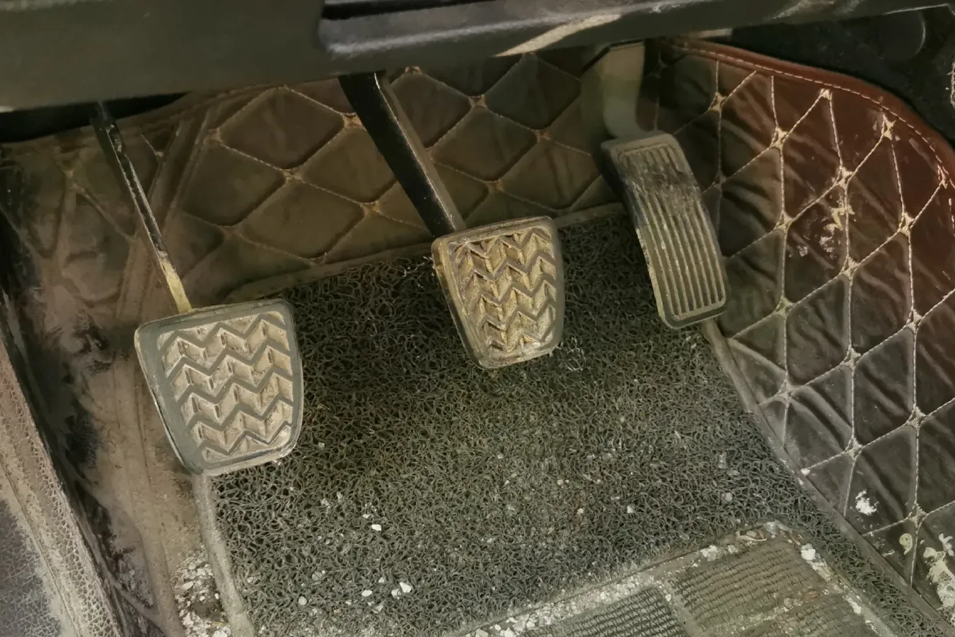 2017 FAW Jumpal D60 1.5L 113HP L4 5MT,autocango,china used car exporter,china ev exporter,chinese used car exporter,chinese used ev exporter