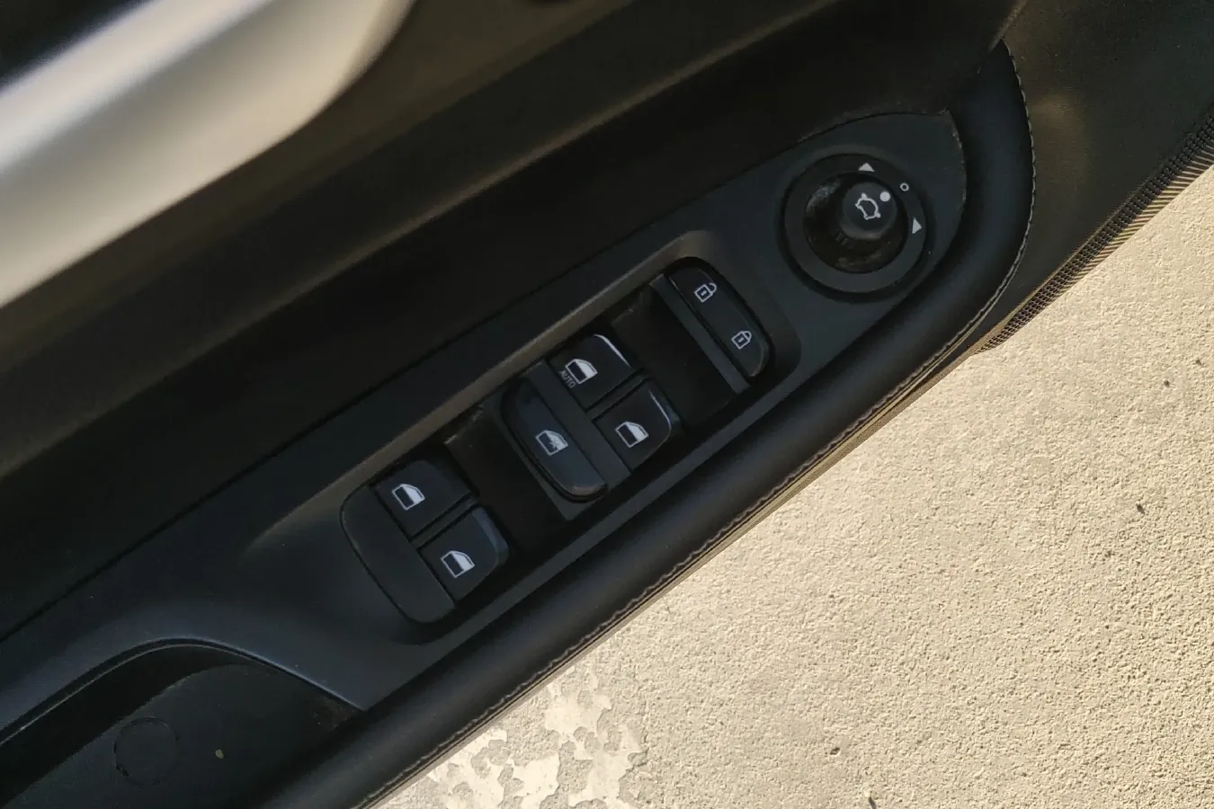 2017 Brilliance Auto H3 1.5L 112HP L4 5AT,autocango,china used car exporter,china ev exporter,chinese used car exporter,chinese used ev exporter