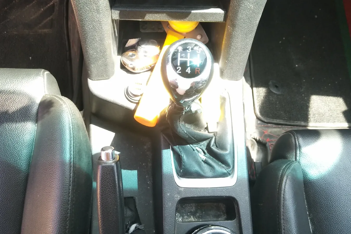 2018 JMC YuHu 5 2.4T 140HP L4 5MT,autocango,china used car exporter,china ev exporter,chinese used car exporter,chinese used ev exporter