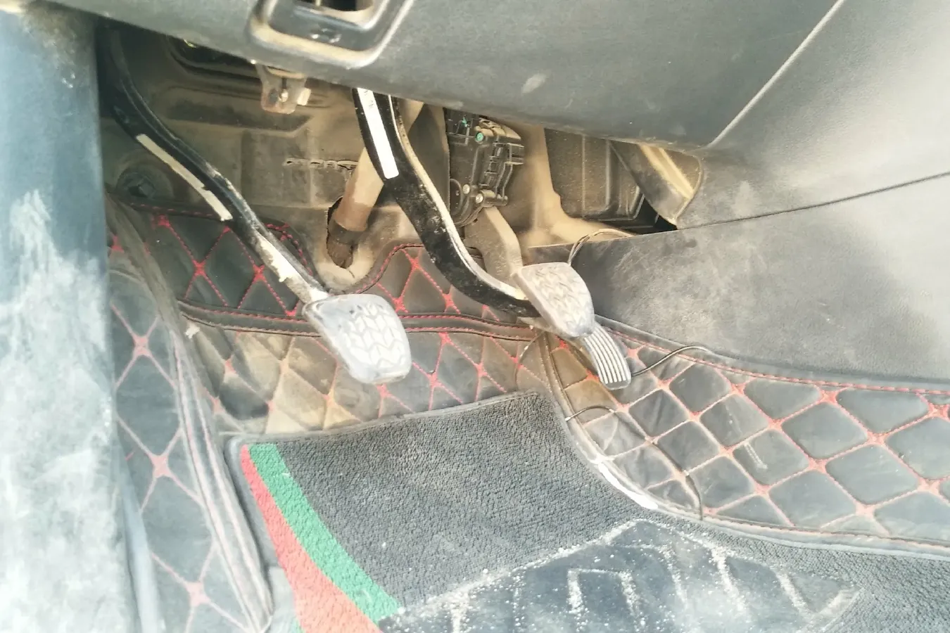 2018 JMC YuHu 5 2.4T 140HP L4 5MT,autocango,china used car exporter,china ev exporter,chinese used car exporter,chinese used ev exporter