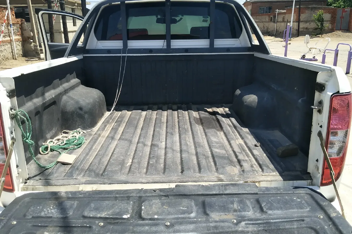 2018 JMC YuHu 5 2.4T 140HP L4 5MT,autocango,china used car exporter,china ev exporter,chinese used car exporter,chinese used ev exporter