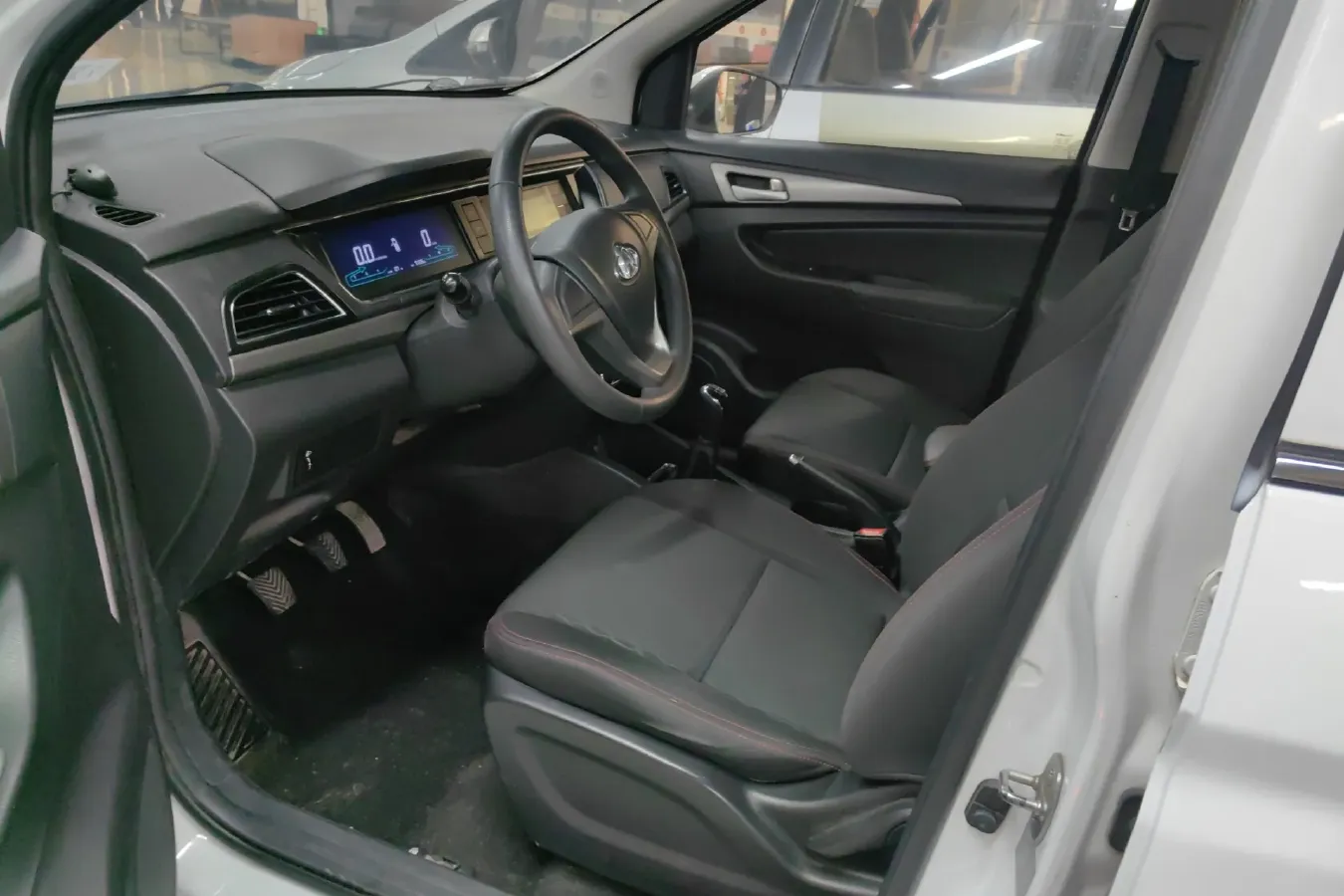 2016 ChangAn Kaicene A600 1.5L 114HP L4 5MT,autocango,china used car exporter,china ev exporter,chinese used car exporter,chinese used ev exporter