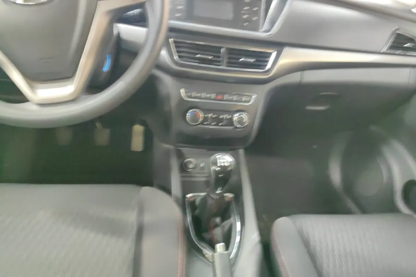 2016 ChangAn Kaicene A600 1.5L 114HP L4 5MT,autocango,china used car exporter,china ev exporter,chinese used car exporter,chinese used ev exporter