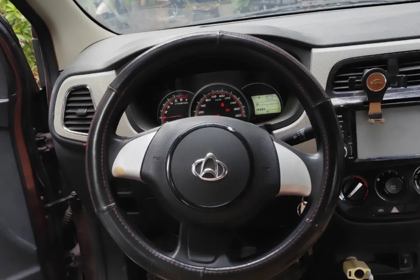 2013 ChangAn Oshan Eulove 1.2L 90HP L4 5MT,autocango,china used car exporter,china ev exporter,chinese used car exporter,chinese used ev exporter