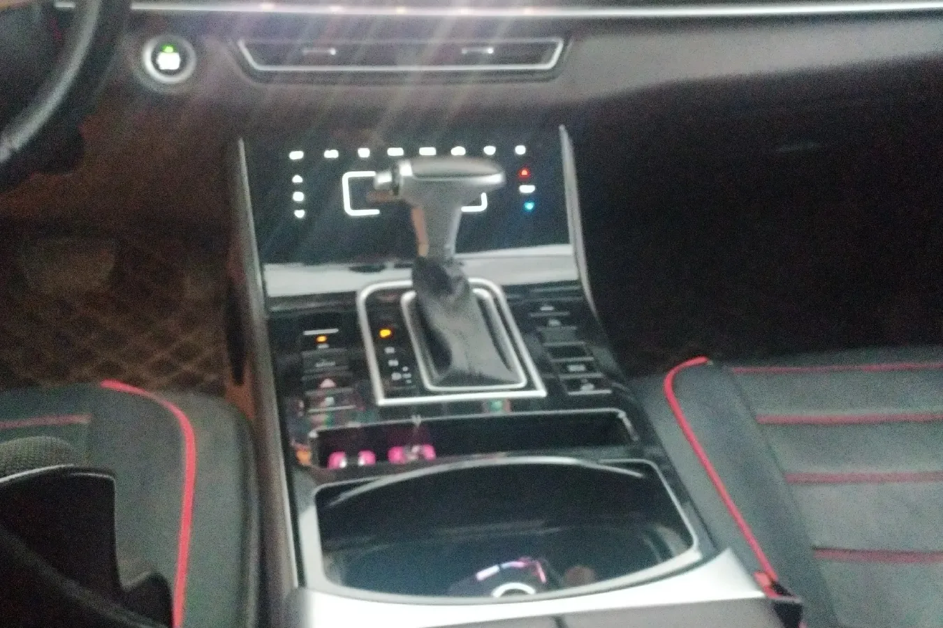 2020 DongFeng Fengon Fengon ix7 2.0T 231HP L4 6AT,autocango,china used car exporter,china ev exporter,chinese used car exporter,chinese used ev exporter