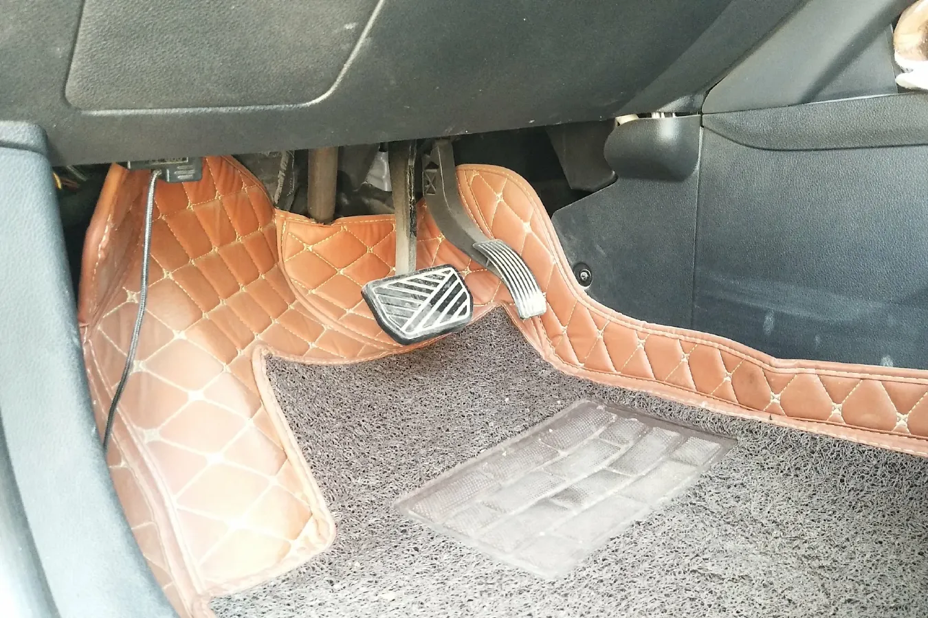 2019 DongFeng Fengon Fengon E3 BEV 52.56KWH,autocango,china used car exporter,china ev exporter,chinese used car exporter,chinese used ev exporter