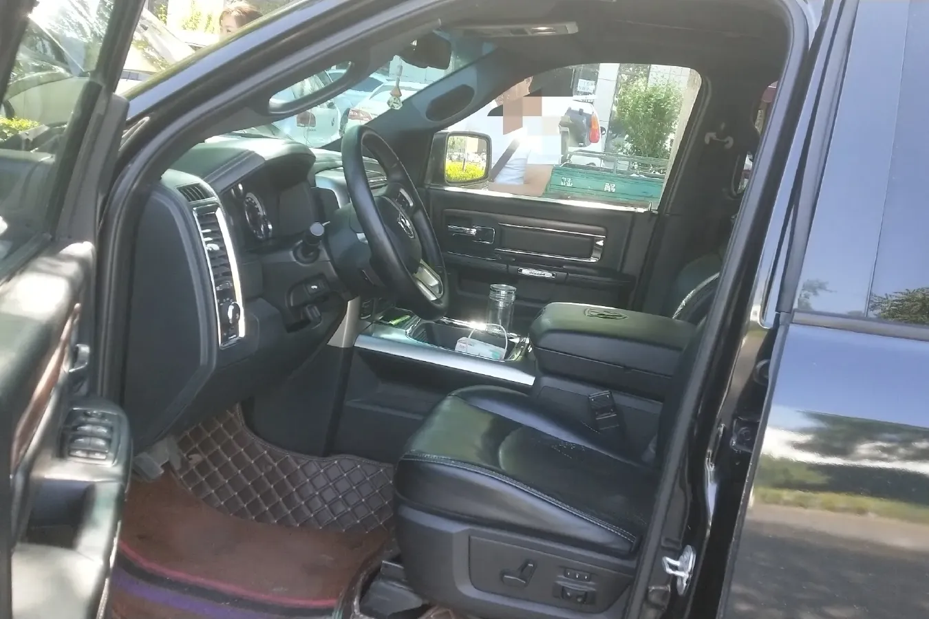 2008 Dodge Caliber 2.0L 156HP L4 CVT,autocango,china used car exporter,china ev exporter,chinese used car exporter,chinese used ev exporter