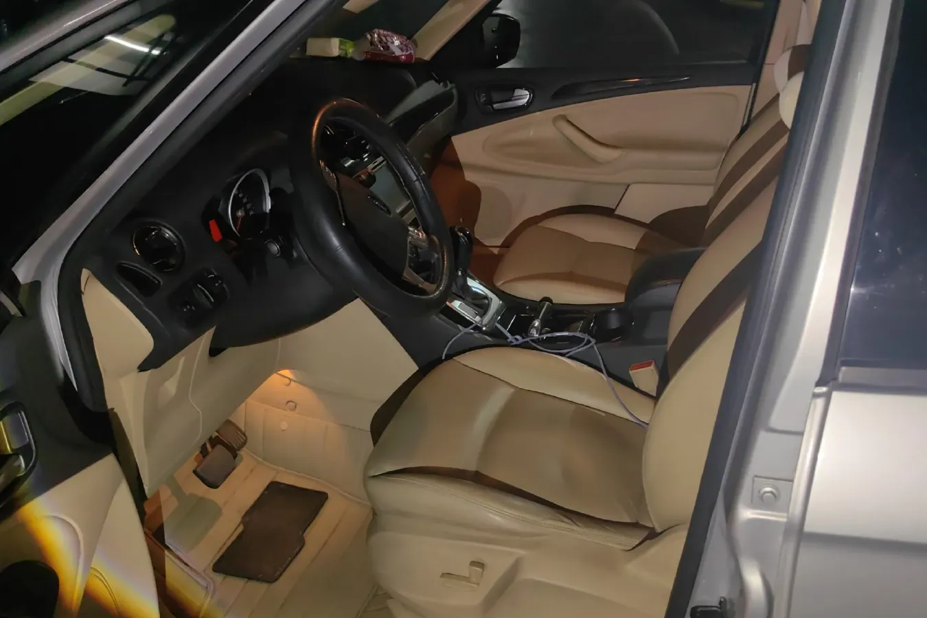 2008 Ford S-Max 2.3L 160HP L4 6AT,autocango,china used car exporter,china ev exporter,chinese used car exporter,chinese used ev exporter