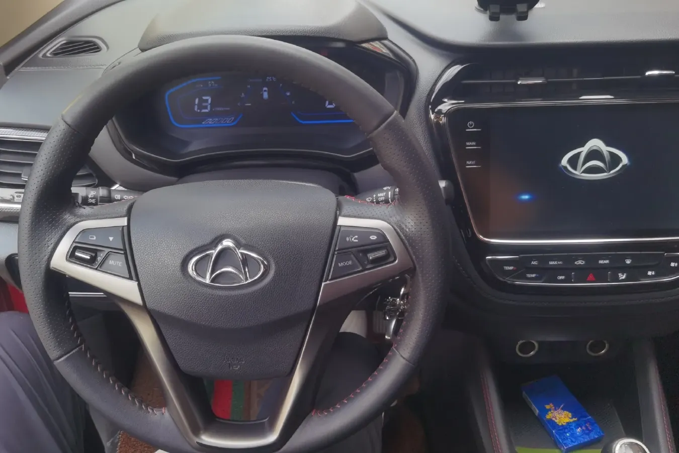 2017 ChangAn Oshan A800 1.6L 125HP L4 5MT,autocango,china used car exporter,china ev exporter,chinese used car exporter,chinese used ev exporter