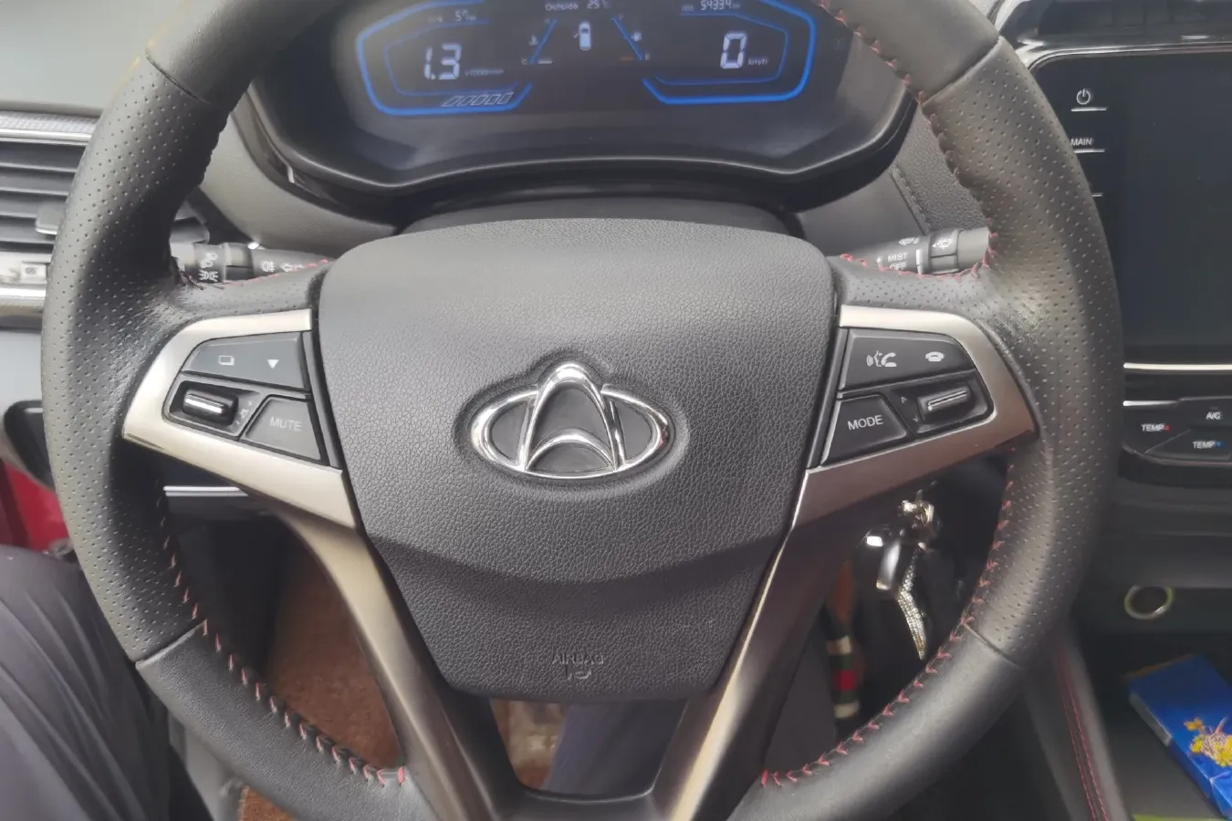 2017 ChangAn Oshan A800 1.6L 125HP L4 5MT,autocango,china used car exporter,china ev exporter,chinese used car exporter,chinese used ev exporter