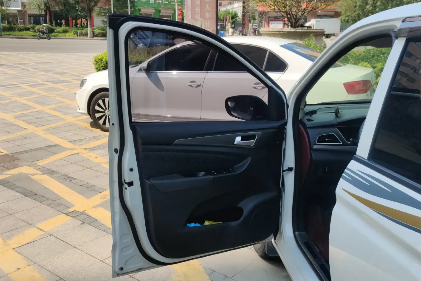 2020 ChangAn Kaicene A600 1.5L 107HP L4 5MT,autocango,china used car exporter,china ev exporter,chinese used car exporter,chinese used ev exporter