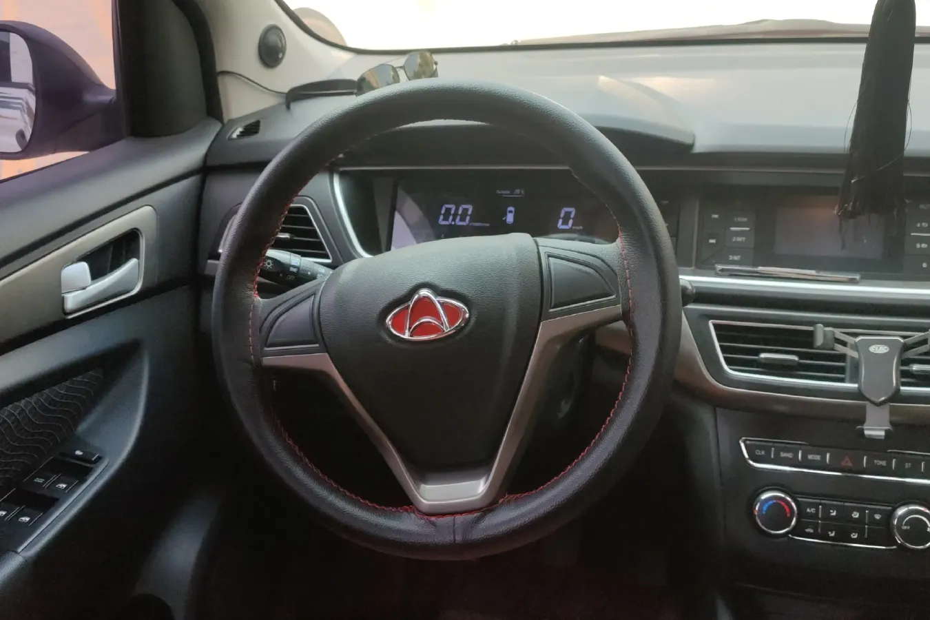 2020 ChangAn Kaicene A600 1.5L 107HP L4 5MT,autocango,china used car exporter,china ev exporter,chinese used car exporter,chinese used ev exporter