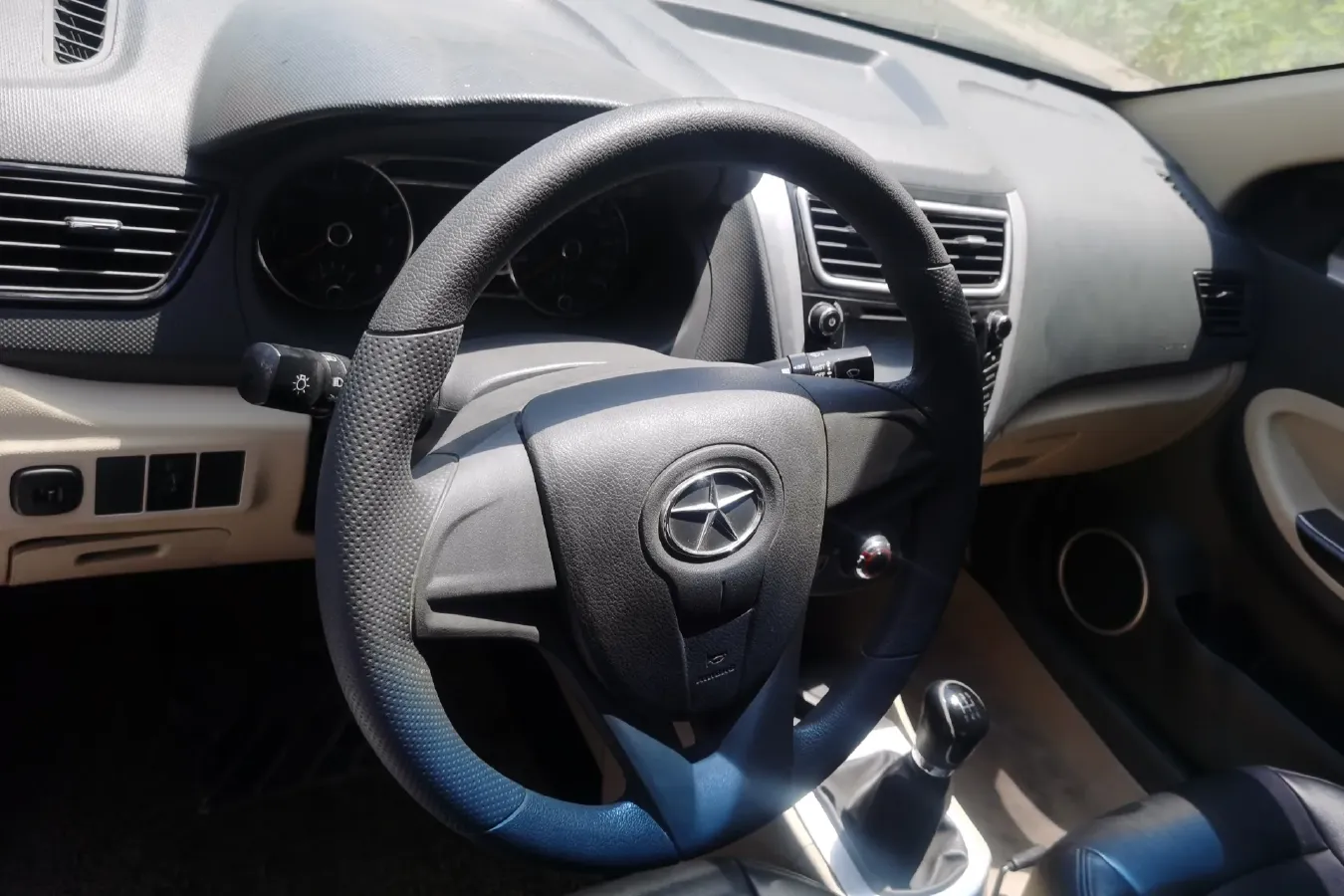 2013 JAC HeYue A30 1.5L 113HP L4 5MT,autocango,china used car exporter,china ev exporter,chinese used car exporter,chinese used ev exporter