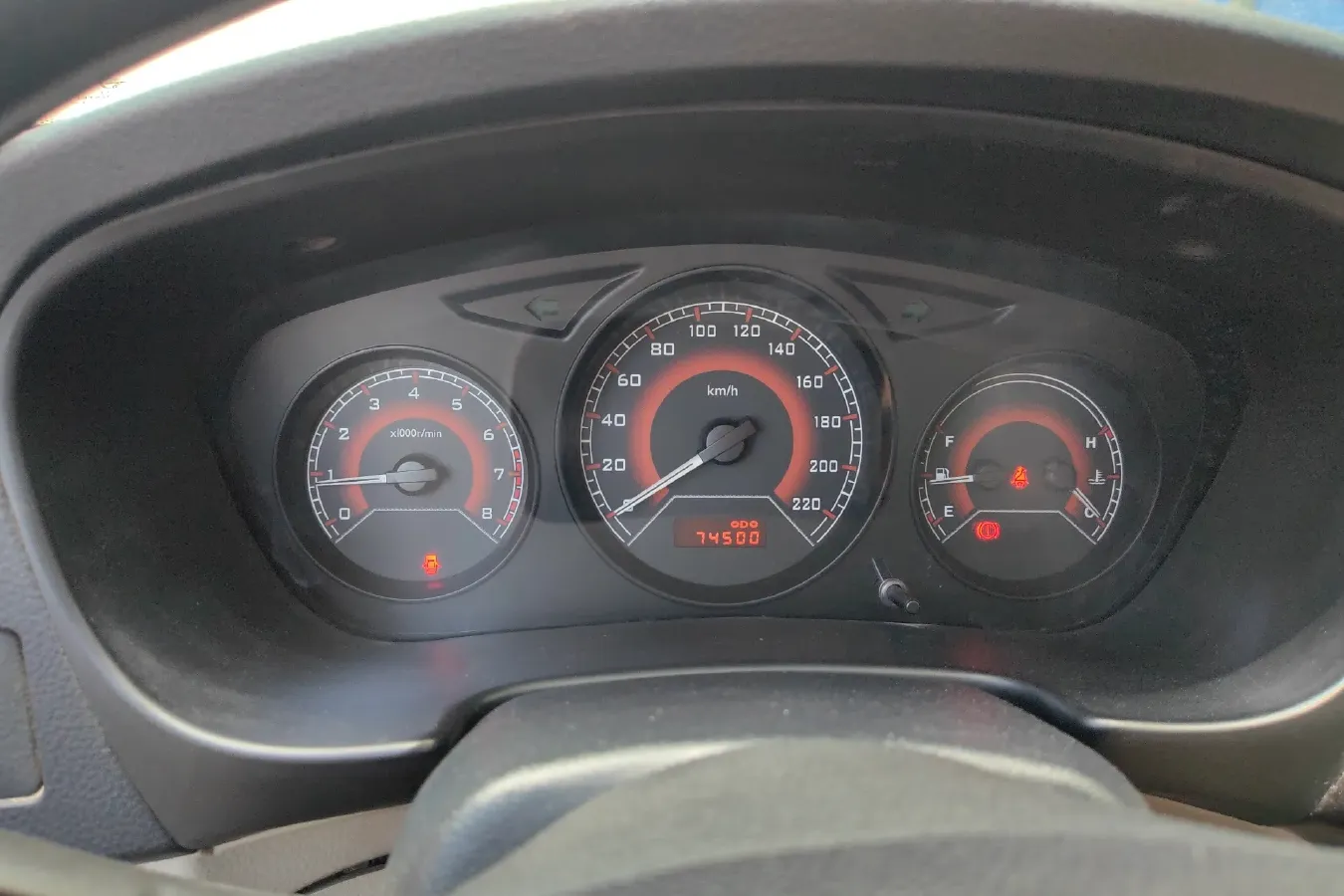 2013 Soueast V3 1.5L 110HP L4 5MT,autocango,china used car exporter,china ev exporter,chinese used car exporter,chinese used ev exporter