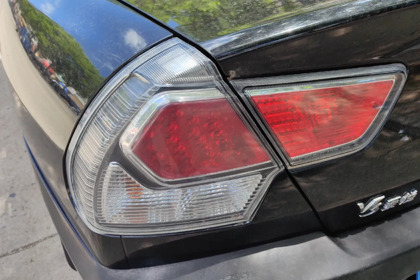 2013 Soueast V3 1.5L 110HP L4 5MT,autocango,china used car exporter,china ev exporter,chinese used car exporter,chinese used ev exporter